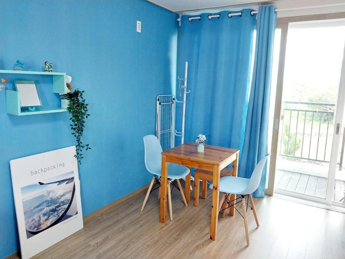 6Pm Pension Jeju Exterior photo