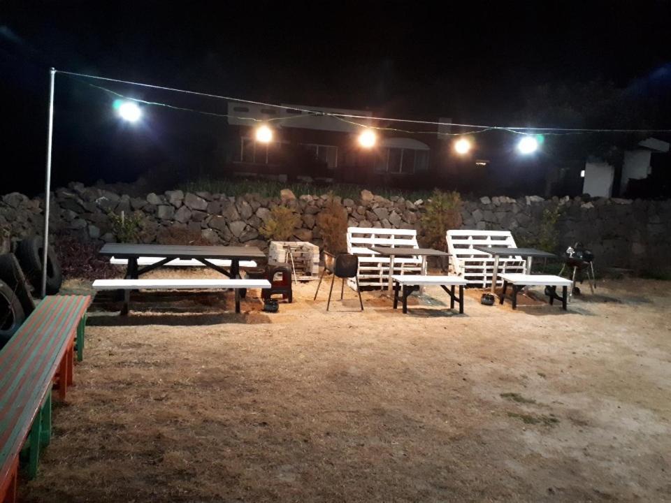 6Pm Pension Jeju Exterior photo